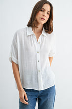Load image into Gallery viewer, Button down shirt