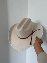 Load image into Gallery viewer, Lux Palm Leaf Hat
