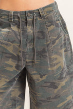 Load image into Gallery viewer, Camo Shorts