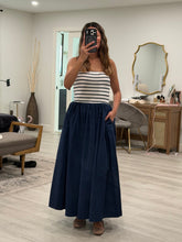 Load image into Gallery viewer, Stripe Midi Dress