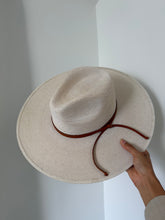 Load image into Gallery viewer, Lux Palm Leaf Hat