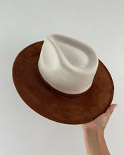 Load image into Gallery viewer, Two Toned Fedora Hat